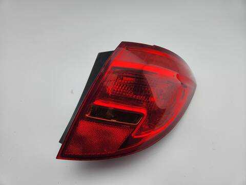 Foto 1ª: Piloto Trasero Derecho Opel Meriva DESIGN EDITION 110CV 81KW [A17DTS] (2014)
