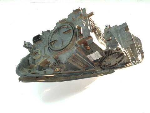 Foto 3ª: Faro Derecho Bmw Serie 2 215 218D 130CV 97KW [B47C20A] (2014)