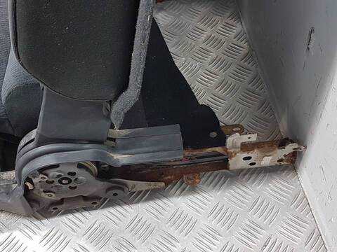 Foto 2ª: Juego Asientos Completos Toyota Land Cruiser GX [1GDFTV] (2010)