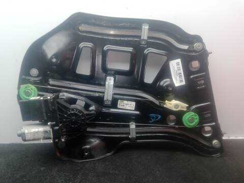 Elevalunas Manual Trasero Izquierdo Audi A4 2.5 TDI 163CV 120KW