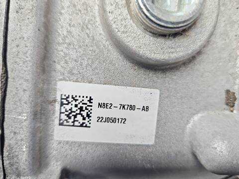 Foto 2ª: Caja Transfer Land Rover Defender D250 MHEV 4X4 249CV 183KW [DT306] (2022)