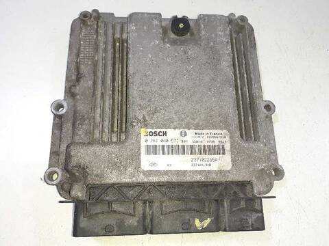 Foto 2ª: Centralita Motor ECU Nissan NV400 3.3 T L1 H1 PRO (2014)