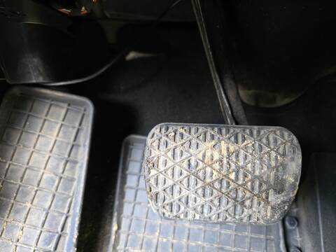 Pedal Freno Mercedes Clase E 180 OM651911 COUPE AUT.