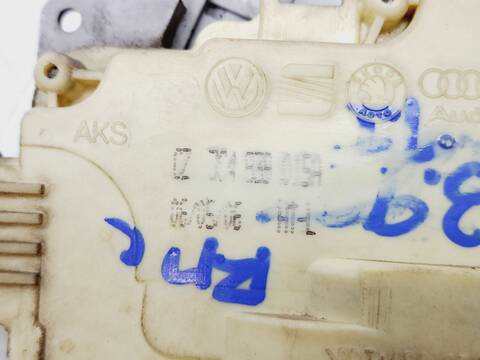 Foto 3ª: Cerradura Puerta Trasera Izquierda Volkswagen Passat HIGHLINE BERLINA 140CV 103KW [BKP] (2006)