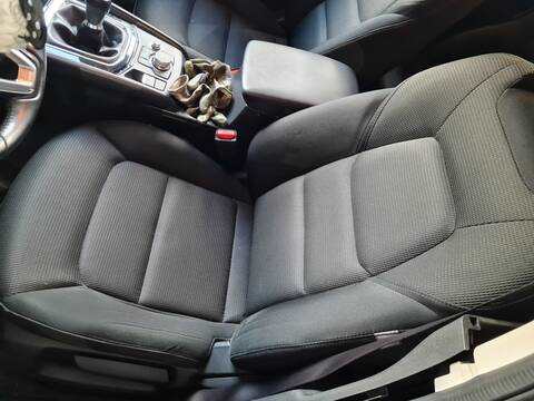 Asientos Traseros Mazda CX5 2.0 G 165CV 121KW CENTER-LINE 2WD