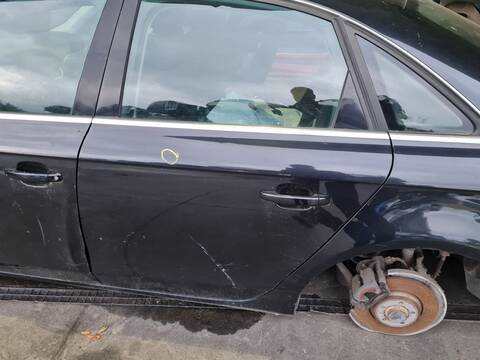 Puerta Trasera Izquierda Audi A4 BASICO 143CV 105KW
