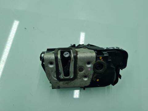 Foto 2ª: Cerradura Puerta Trasera Derecha Ford Fiesta ACTIVE 101CV 74KW [SFJK] (2018)