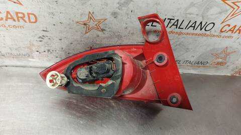 Foto 3ª: Piloto Trasero Derecho Seat Leon ERENCE 140CV 103KW [BKD] (2005)