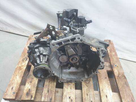 Foto 3ª: Caja Cambios Audi A3 1.9 TDI AMBITION (1996)