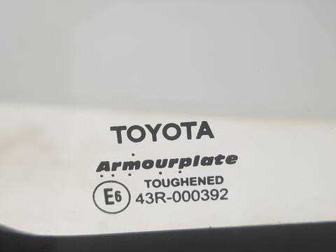 Foto 2ª: Puerta Trasera Izquierda Toyota Hilux DOUBLE CAB VX 4X4
