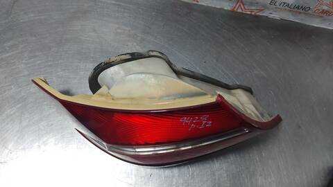 Foto 3ª: Piloto Trasero Izquierdo Mercedes Clase C 160 200 COMPRESSOR 209.342) COUPE 163CV 120KW [M271940] (2003)