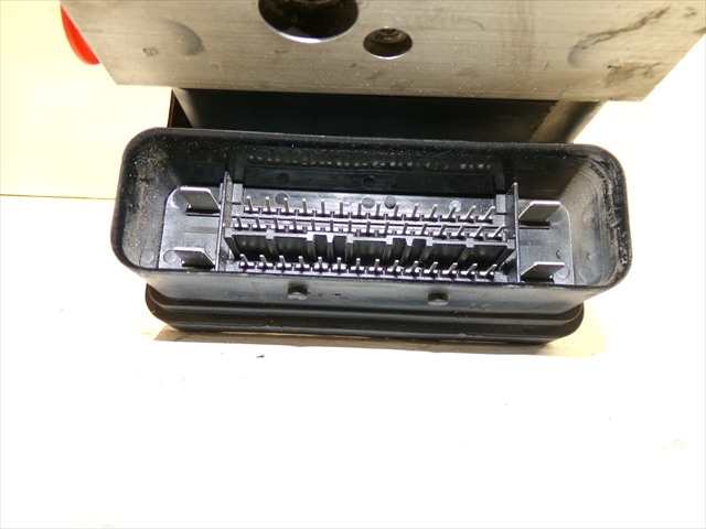 Foto 4ª: Abs Ford Focus 1.8 TDCI SEDAN, 1998-2004 [FFDA] (2003)