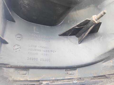 Foto 4ª: Piloto Trasero Izquierdo Nissan Terrano AVENUE 125CV 92KW [TD27TI] (2003)