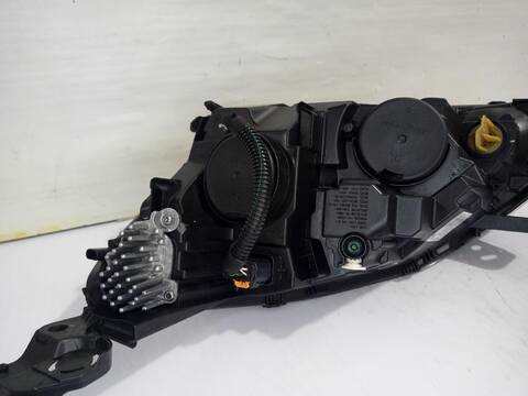 Foto 3ª: Faro Derecho Peugeot 308 ACTIVE 110CV [HNZ / HNP] (2013)