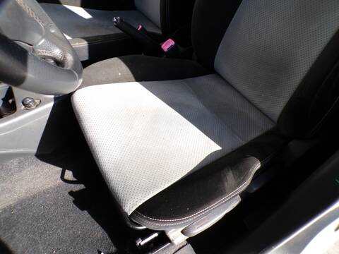Foto 2ª: Asiento Delantero Izquierdo Suzuki Swift M13A BERLINA (2010)