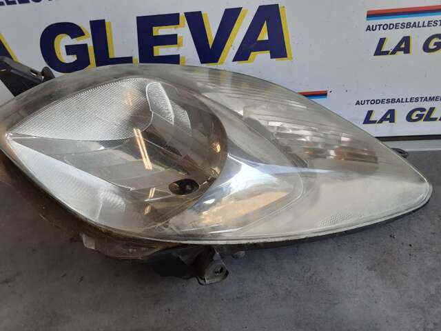 Faro Izquierdo Toyota Yaris 1.4 D4D 90CV