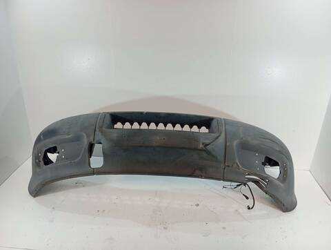 Foto 2ª: Paragolpes Delantero Iveco Daily 29 - L 11 CAJA CERRADA 106CV 78KW [814043B] (2001)