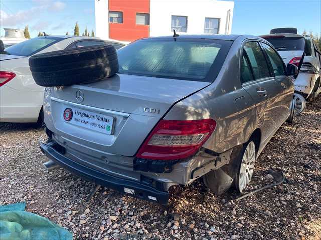 Foto 4ª: Maletero Mercedes Clase C 220 2.0 CDI 170CV [646811] (2007)