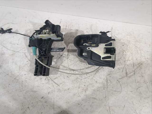 Foto 2ª: Cerradura Puerta Trasera Izquierda Bmw Serie 1 120 D E87) [N47 D20 A,N47 D20 C] (2007)