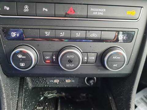 Foto 3ª: Mando Calefacción A. A. Seat Ateca 110CV [DLAA] (2023)