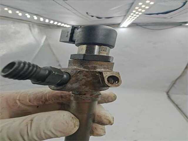 Foto 3ª: Inyectores Jaguar S Type 2.7 V6 DIESEL CLASSIC [2.7 LTR. - 152 KW V6 DIESEL CAT] (2002 _) [D/7G]