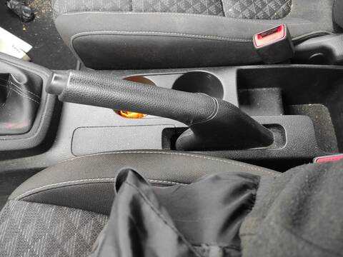 Freno de Mano Kia Rio G4LA