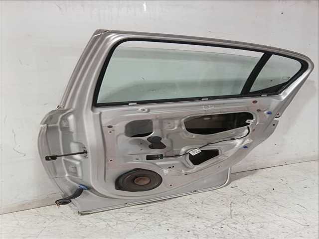 Foto 2ª: Puerta Trasera Derecha Opel Corsa 1.4 08 68) 75CV 55KW [B 14 XEJ,D 14 XEJ] (2016)
