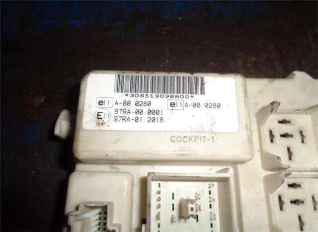 Foto 3ª: Caja Reles Fusibles Ford Focus 1.6 TDCI [G8DA]
