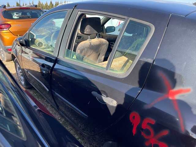 Foto 2ª: Puerta Trasera Izquierda Renault Clio 1.2 G 75cv [D4F7] (2007)