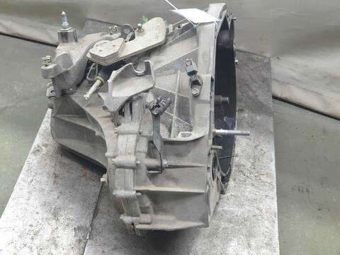 Foto 2ª: Caja Cambios Dacia Duster VERSION INDEFINIDA (2010)