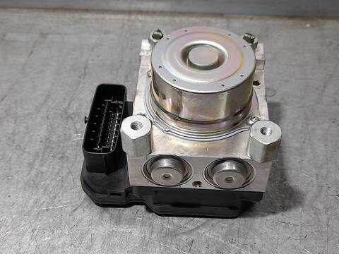 Foto 3ª: Abs Toyota Hilux DOUBLE CAB 4X4 144CV 106KW [2GD] (2017)