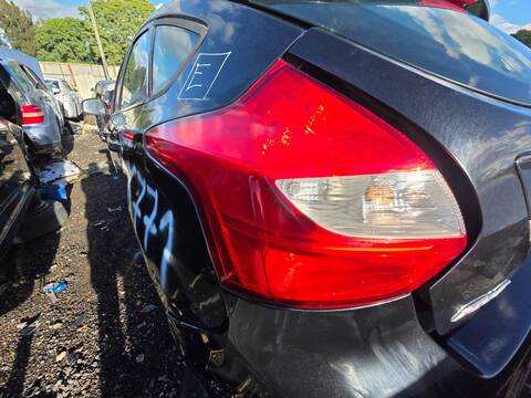 Piloto Trasero Izquierdo Ford Focus AMBIENTE 105CV 77KW
