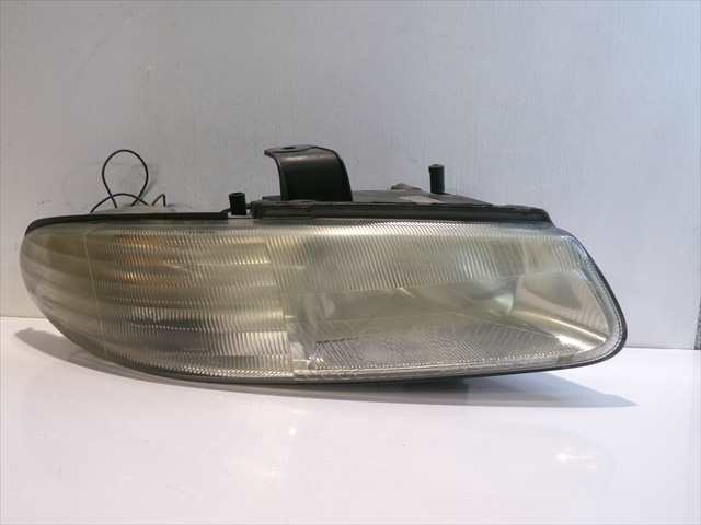 Faro Derecho Chrysler Voyager 2.5 D 1996-1999