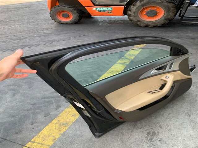 Foto 2ª: Puerta Delantera Izquierda Audi A6 2.8I V6 204CV AVANT BERLINA 0CV [CHVA] (2011)