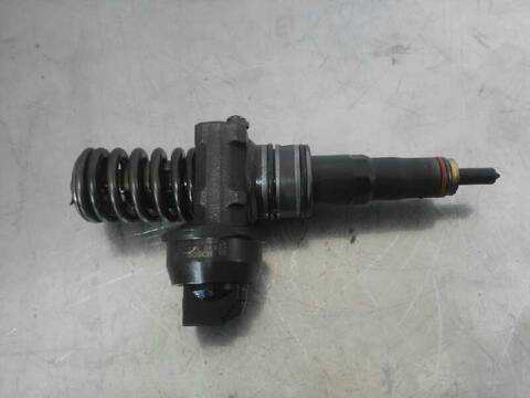 Foto 2ª: Inyectores Volkswagen Golf BERLINA 105CV 77KW