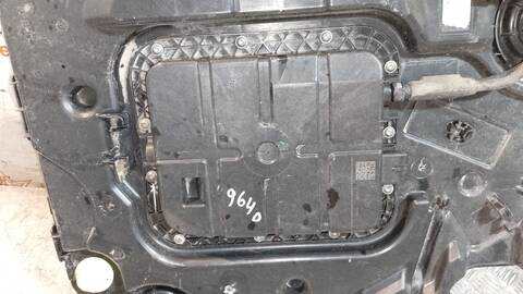 Foto 3ª: Deposito AdBlue Citroen C4 G CACTUS FEEL [YH01] (2019)