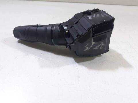 Foto 2ª: Mando Multifuncion Nissan Almera 2.2 16V TD CAT 115CV 84KW [YD22DDTI] (2002)