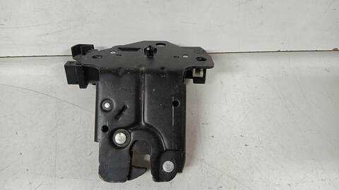 Foto 3ª: Cerradura Maletero Portón Audi A3 1.9 TDI AMBIENTE 110CV 81KW [AHF] (1998)