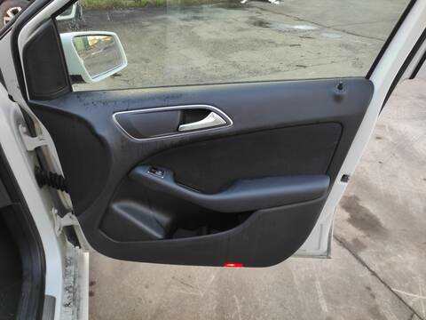 Foto 1ª: Tapizados Cartoneras Mercedes Clase B 150 651901 (2012)