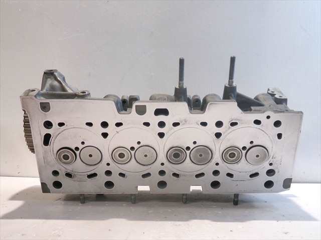 Foto 4ª: Culata Renault Clio 1.5 DCI 2001-2005 [K9KA7] (2003)