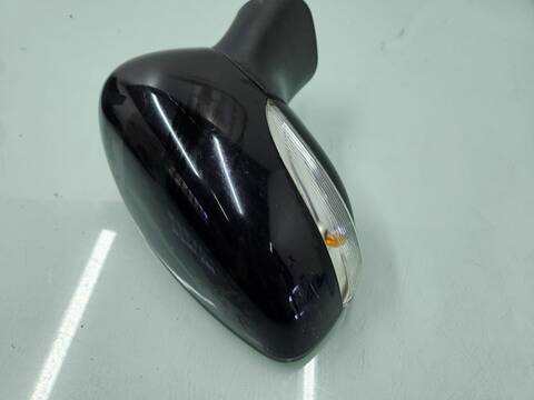 Foto 4ª: Retrovisor Derecho Renault Captur DYNAMIQUE 90CV 66KW [K9K608] (2015)