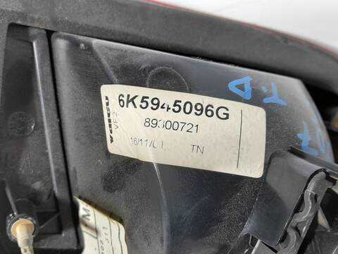 Foto 3ª: Piloto Trasero Derecho Seat Cordoba STELLA BERLINA 60CV 44KW [AUD] (2001)