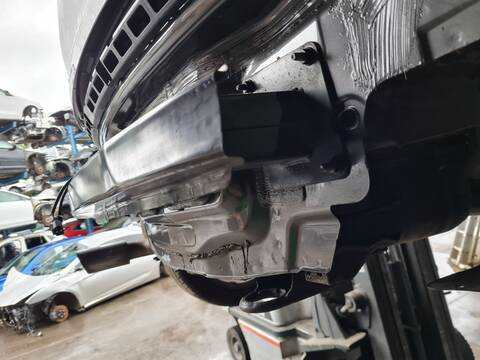 Foto 2ª: Refuerzo Paragolpes Trasero Volkswagen Polo ADVANCE 90CV 66KW [CAYB] (2014)