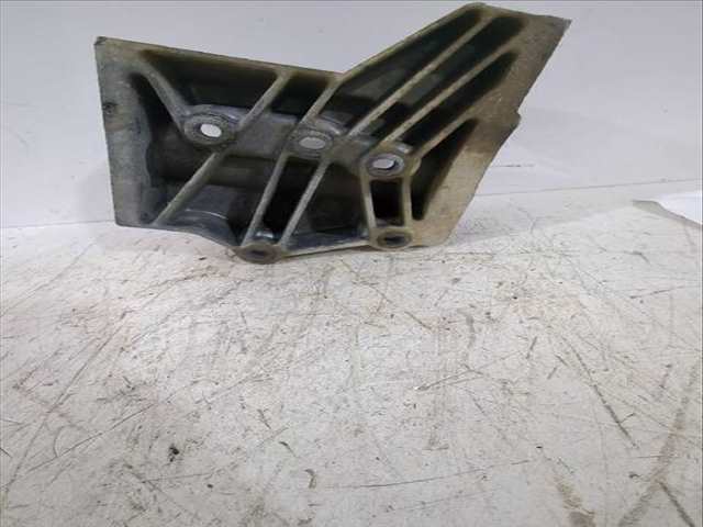 Foto 3ª: Soporte Cambio Land Rover Freelander 2.2 TD4 4X4 160CV [224DT(DW12BTED4) DW12BTED4] (2006)