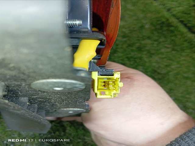 Foto 4ª: Airbag Delantero Izquierdo Nissan Patrol 2.8 TD Y61 TD6 [RD28ETI] (1999)