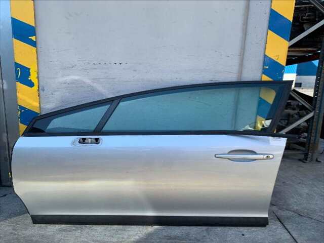 Foto 1ª: Puerta Delantera Izquierda Citroen C4 1.6 HDI (2005)