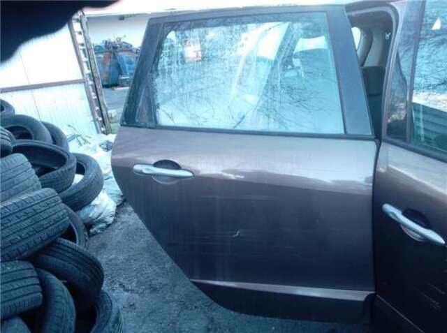 Puerta Trasera Derecha Renault Scenic 1.5 DYNAMIQUE [1.5 LTR. - 78 KW DCI DIESEL FAP]