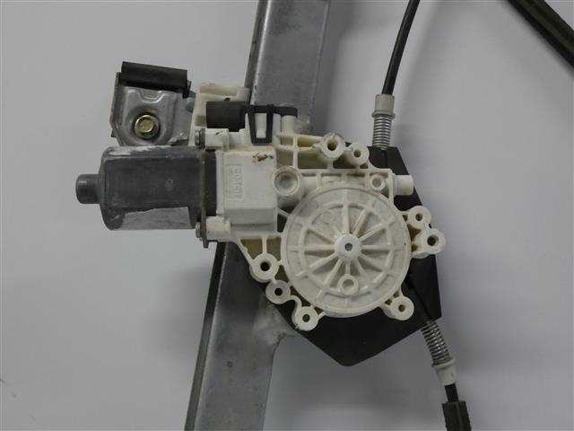 Foto 2ª: Elevalunas Eléctrico Delantero Derecho Mitsubishi Colt 1.1 G [134910] (2006)