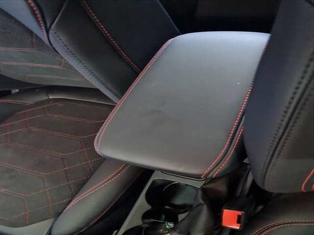 Foto 1ª: Consola Central Ford Puma 1.0 ECOBOOST MHEV 125CV 92KW [B7JA,B7JB] (2024)