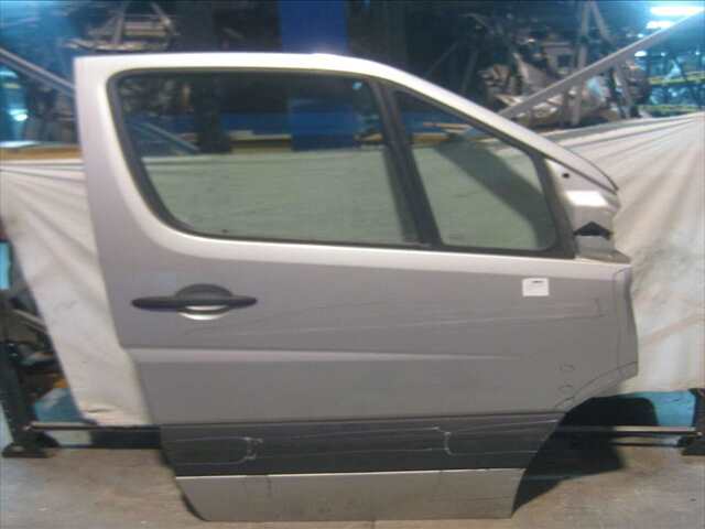 Puerta Delantera Derecha Volkswagen Crafter 2.5TDI FURGON